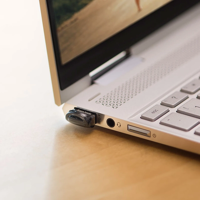 قیمت و خرید فلش مموری 32 گیگ سن دیسک مدل Ultra Fit